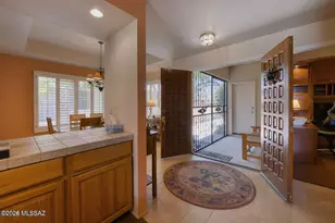 836 E Camino Diestro, Oro Valley, AZ 85704 - Photo 11