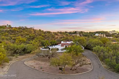 475 W Valoro Drive, Tucson, AZ 85737 - Photo 3