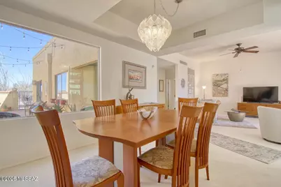 784 E Camino Diestro, Oro Valley, AZ 85704 - Photo 17