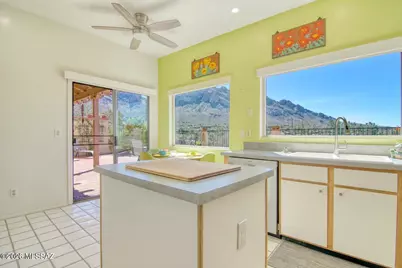 784 E Camino Diestro, Oro Valley, AZ 85704 - Photo 21