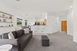 681 E Armor Springs Pl, Green Valley, AZ 85614 - Photo 9
