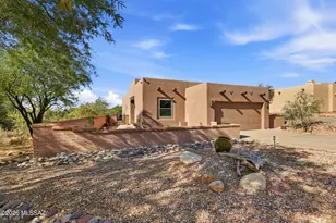681 E Armor Springs Pl, Green Valley, AZ 85614 - Photo 3