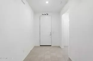 6704 E Caminito La Piscina, Tucson, AZ 85756 - Photo 5