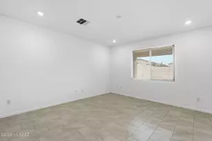 6704 E Caminito La Piscina, Tucson, AZ 85756 - Photo 7