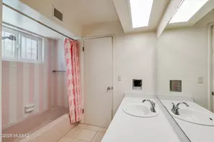 1047 E Hedrick Dr, Tucson, AZ 85719 - Photo 23