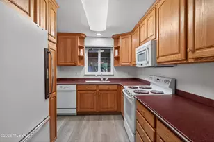 1047 E Hedrick Dr, Tucson, AZ 85719 - Photo 17