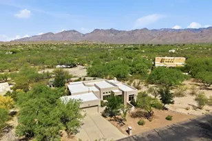 8769 E Bear Paw Pl, Tucson, AZ 85749 - Photo 11