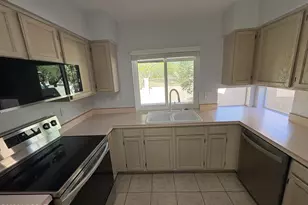 681 N Hearthside Ln, Tucson, AZ 85748 - Photo 15