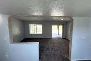 681 N Hearthside Ln, Tucson, AZ 85748 - Photo 5