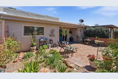 355 N Calle Del Chancero, Green Valley, AZ 85614 - Photo 21