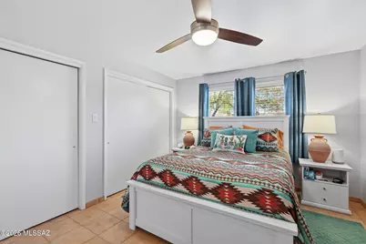 355 N Calle Del Chancero, Green Valley, AZ 85614 - Photo 19