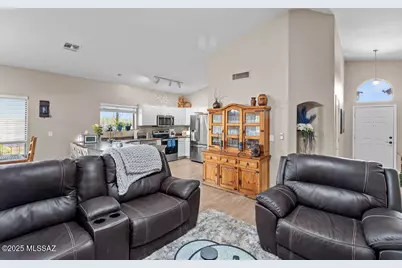 7659 N Hemingway Place, Marana, AZ 85743 - Photo 5