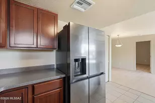 5051 N Sabino Canyon Rd, Tucson, AZ 85750 - Photo 9