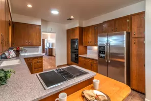 1124 E 10th St, Tucson, AZ 85719 - Photo 3