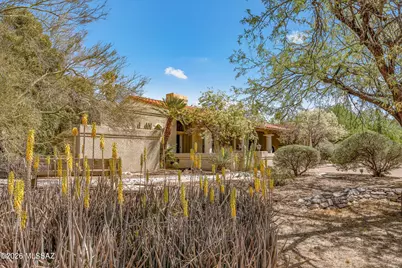 1781 E Rio De La Loma, Tucson, AZ 85718 - Photo 5