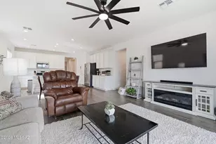 693 W Calle Las Varitas, Sahuarita, AZ 85629 - Photo 11