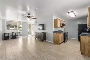 4121 E Valentine Pl, Tucson, AZ 85711 - Photo 11