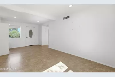 2562 N Avenida San Valle, Tucson, AZ 85715 - Photo 5