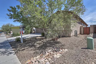 995 W Calle Tolima, Sahuarita, AZ 85629 - Photo 7