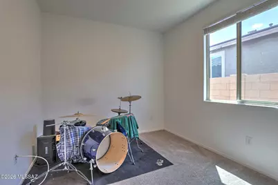995 W Calle Tolima, Sahuarita, AZ 85629 - Photo 13