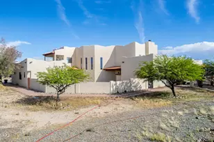 9724 N Carolanne Dr, Tucson, AZ 85742 - Photo 33