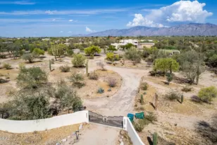 9724 N Carolanne Dr, Tucson, AZ 85742 - Photo 15