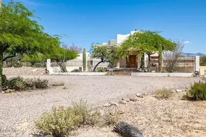 9724 N Carolanne Drive, Tucson, AZ 85742 - Photo 1