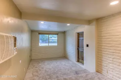 8437 E Rolling Ridge Street, Tucson, AZ 85710 - Photo 15