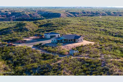 1121 N Apache Ridge Road, Benson, AZ 85602 - Photo 1