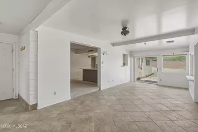 202 E Mountain Vista Place, Tucson, AZ 85704 - Photo 13