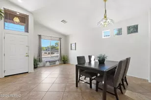 9690 E Country Ct, Tucson, AZ 85749 - Photo 13