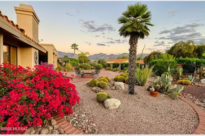 972 E 7 Palms Drive, Oro Valley, AZ 85755 - Photo 33