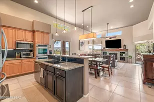 5131 S Hannah Heather Pl, Tucson, AZ 85747 - Photo 3