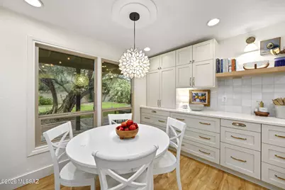 7701 E Knollwood Circle, Tucson, AZ 85750 - Photo 11