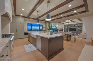 5238 E Mission Hill Dr, Tucson, AZ 85718 - Photo 9