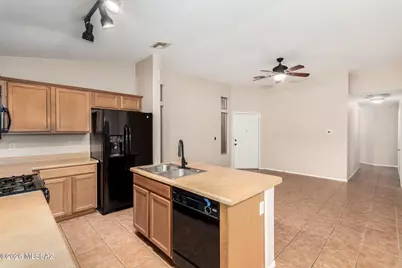 2075 E Calle Sierra Del Manantial, Tucson, AZ 85706 - Photo 9