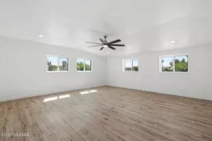 950 W Ina Rd, Tucson, AZ 85704 - Photo 17