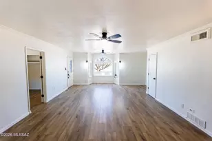 774 E Country Club Dr, Benson, AZ 85602 - Photo 9