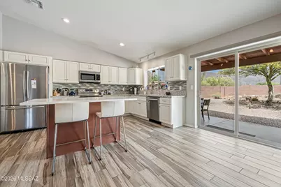 6502 N Calle De Estevan, Tucson, AZ 85718 - Photo 5
