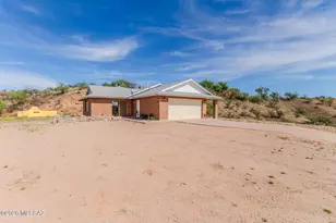 284 Olga Ct, Rio Rico, AZ 85648 - Photo 3