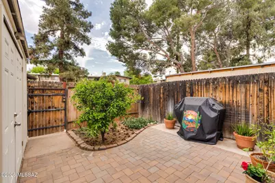 1330 S Avenida Polar S #E-10, Tucson, AZ 85710 - Photo 35