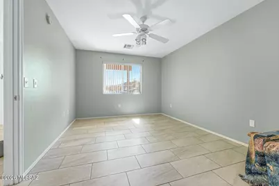 920 W Calle De La Pelotita, Green Valley, AZ 85614 - Photo 17