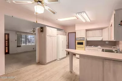 6470 E Calle Luna, Tucson, AZ 85710 - Photo 9