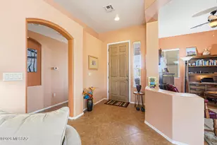 955 W Bosch Dr, Green Valley, AZ 85614 - Photo 5