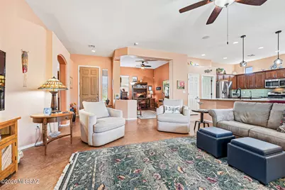 955 W Bosch Drive, Green Valley, AZ 85614 - Photo 9