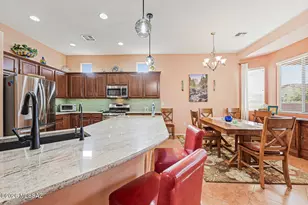 955 W Bosch Dr, Green Valley, AZ 85614 - Photo 17