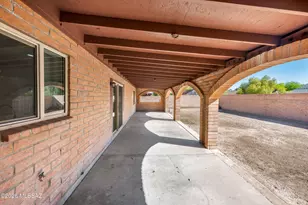 5551 S Pin Oak Dr, Tucson, AZ 85746 - Photo 27