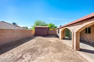 5551 S Pin Oak Dr, Tucson, AZ 85746 - Photo 31