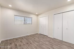 189 W Calle Del Chancero, Green Valley, AZ 85614 - Photo 17