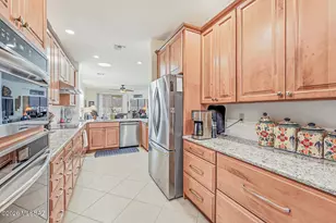 1045 W Pastora Peak Dr, Green Valley, AZ 85614 - Photo 13